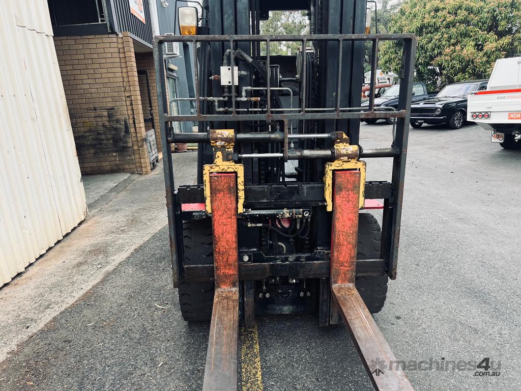 Used Low Hour 3000kg LPG Forklift